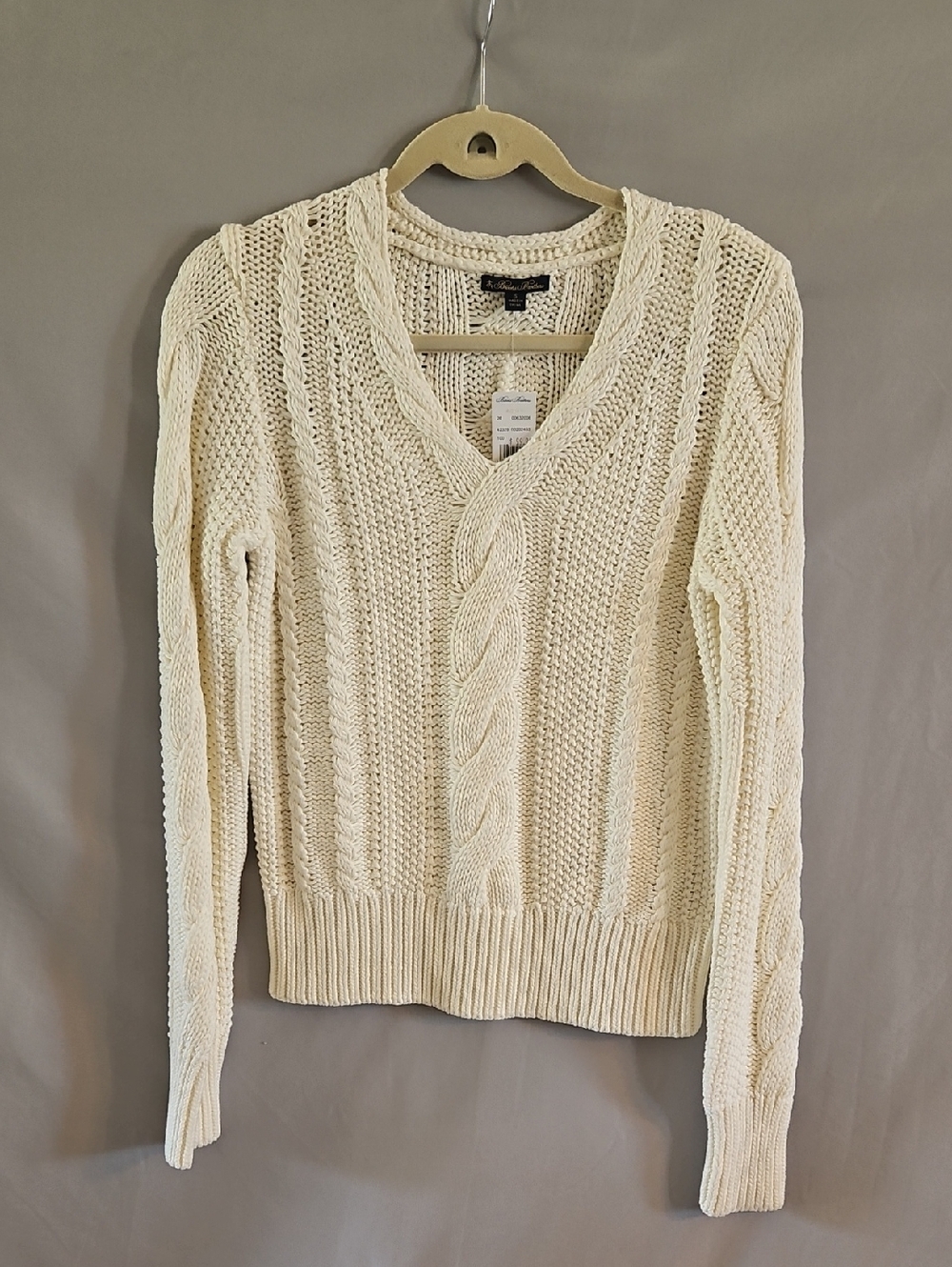 Brooks Brothers  Cable-Knit V-Neck Sweater